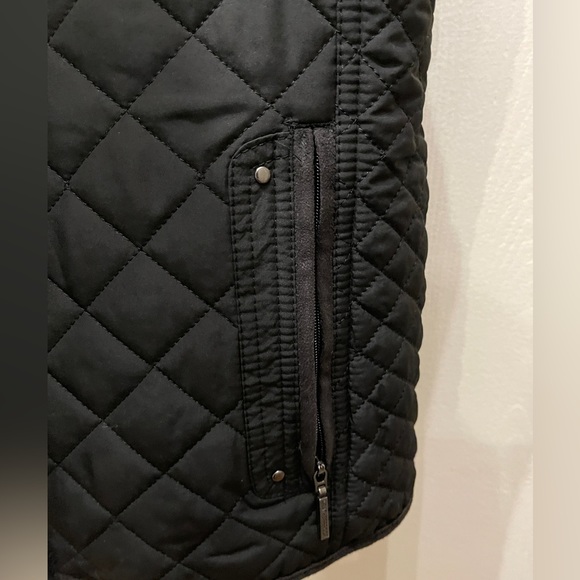 Weatherproof Faux Fur Lined Vest - Picture 4 of 8